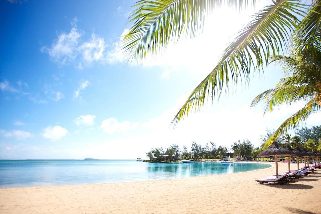 Lux* Grand Gaube Resort & Villas Exteriér fotografie Beach at the Sheraton Resort