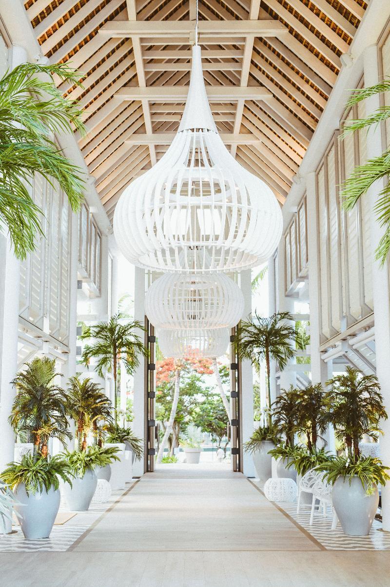 Lux* Grand Gaube Resort & Villas Exteriér fotografie The interior of the hotel