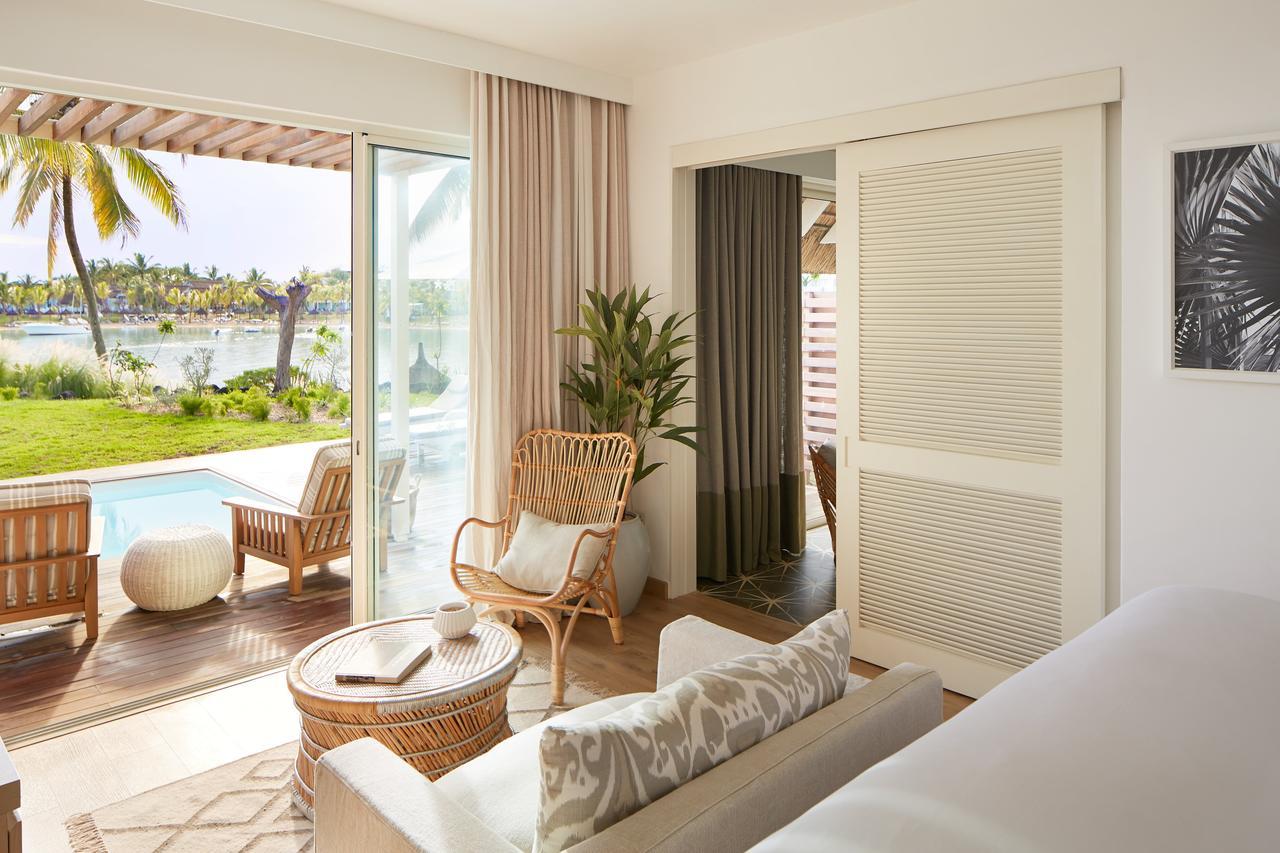 Lux* Grand Gaube Resort & Villas Exteriér fotografie A room at the resort
